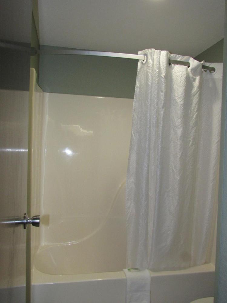 King Room - Non-Smoking