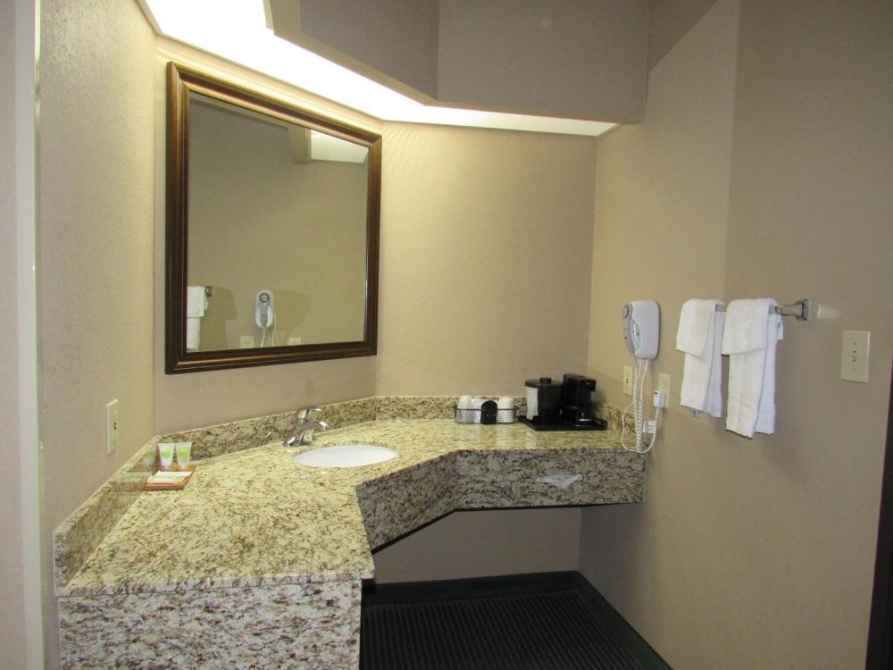 Room image 5